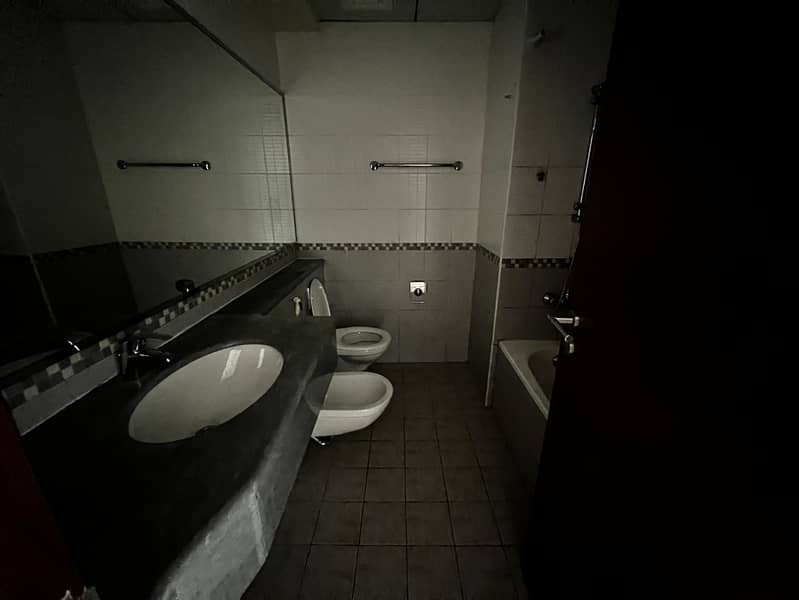 16 9a6fa725-a2bd-4b19-b681-e2f33cc10cec. jpeg