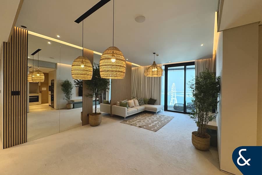 Panoramic Sea-View | Custom Design | Vacant