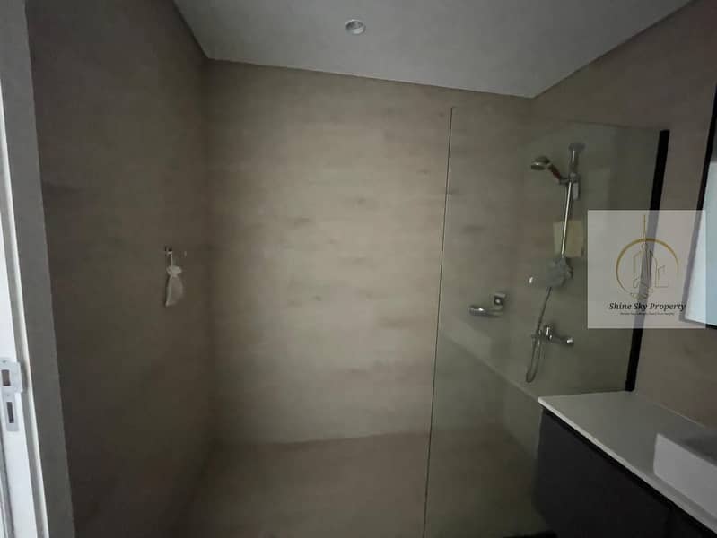 8 c9022712-7067-4f94-8531-95608fd0fadf. jpeg