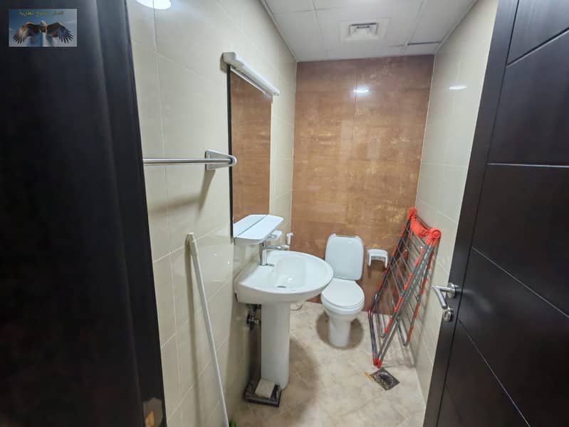 14 403bcc4f-e0ac-4353-adef-acc0b0bdd8ff. jpg