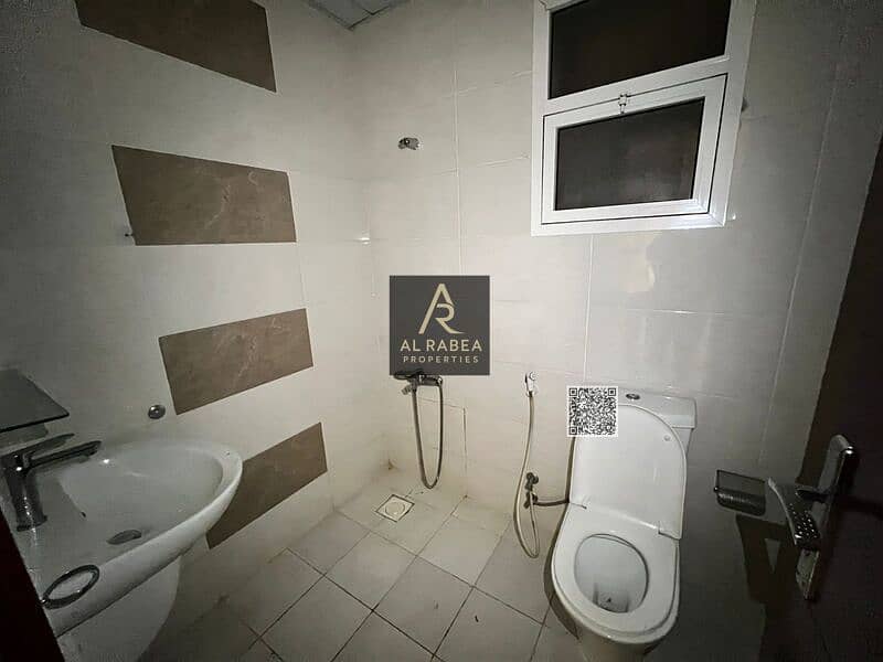 18 efe6a43e-97e1-44d6-8f50-6e686de3bfcb. jpg