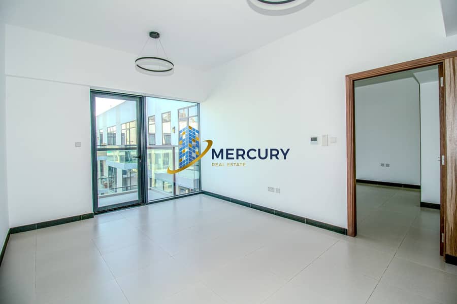 5 Aria-jvc-0555800213-rent8. jpg