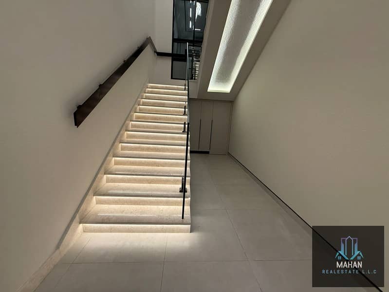 16 3ab205c4-a0ae-4f33-9fdd-6664292cad96. jpg