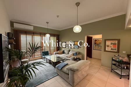 1 Bedroom Apartment for Sale in Dubai Sports City, Dubai - Great Location | Vacant on Transfer | 1 Bed