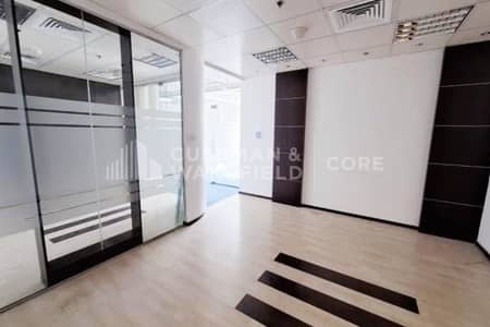 Office for Rent in Bur Dubai, Dubai - Service and Chiller Incl | Fitted and Partitioned