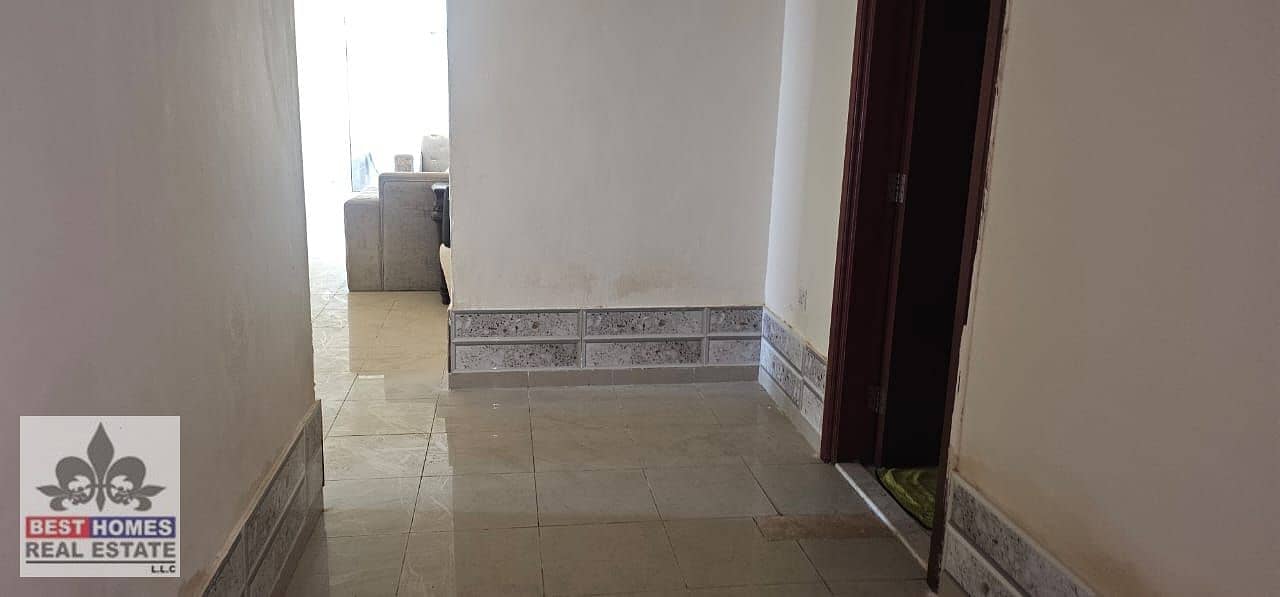 9 HT2BHK14. jpg
