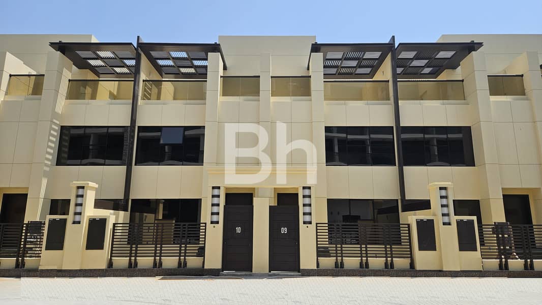 位于朱美拉环形村(JVC)，JVC第14区，Arenco Villas 3 卧室的别墅 200000 AED - 12985025