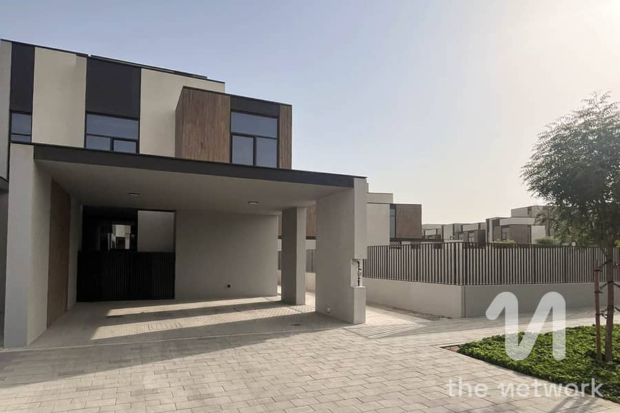 تاون هاوس في مدن الرنيم 2،مدن الرنيم،مدن 4 غرف 320000 درهم - 12985352