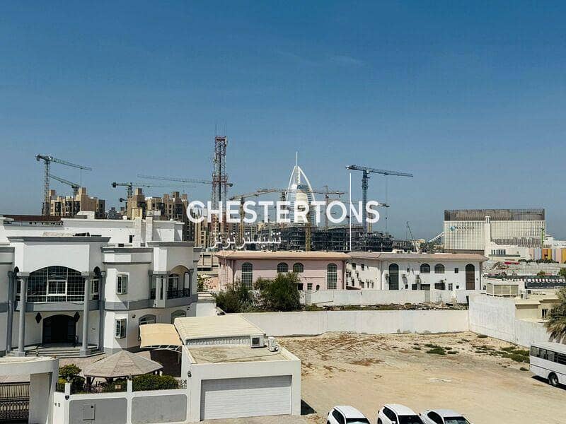 فیلا في أم الشيف 5 غرف 17500000 درهم - 12985445