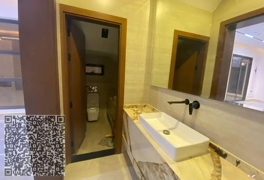 6 15306615-b8deco. jpg