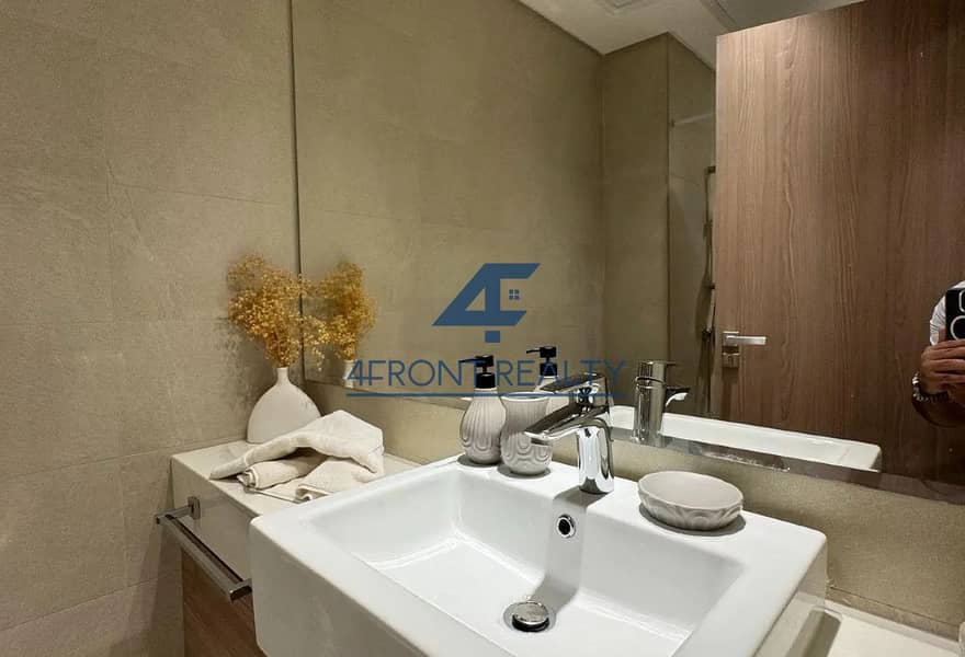 17 fc9a39f8-3960-46e4-a3d7-5b0487dbfb59. jpg