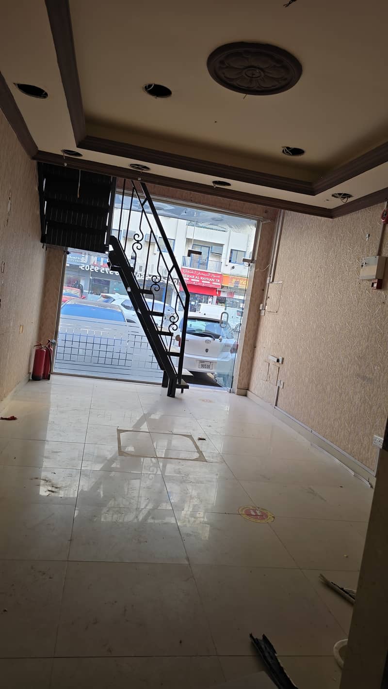 7 shop rolla al ansari building (6). jpeg