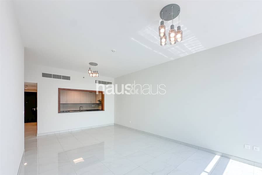Appartement in Business Bay,Future Tower, 3 slaapkamers, 150000 AED - 12965802 Appartement in Business Bay,Future Tower, 3 slaapkamers, 150000 AED - 12965802