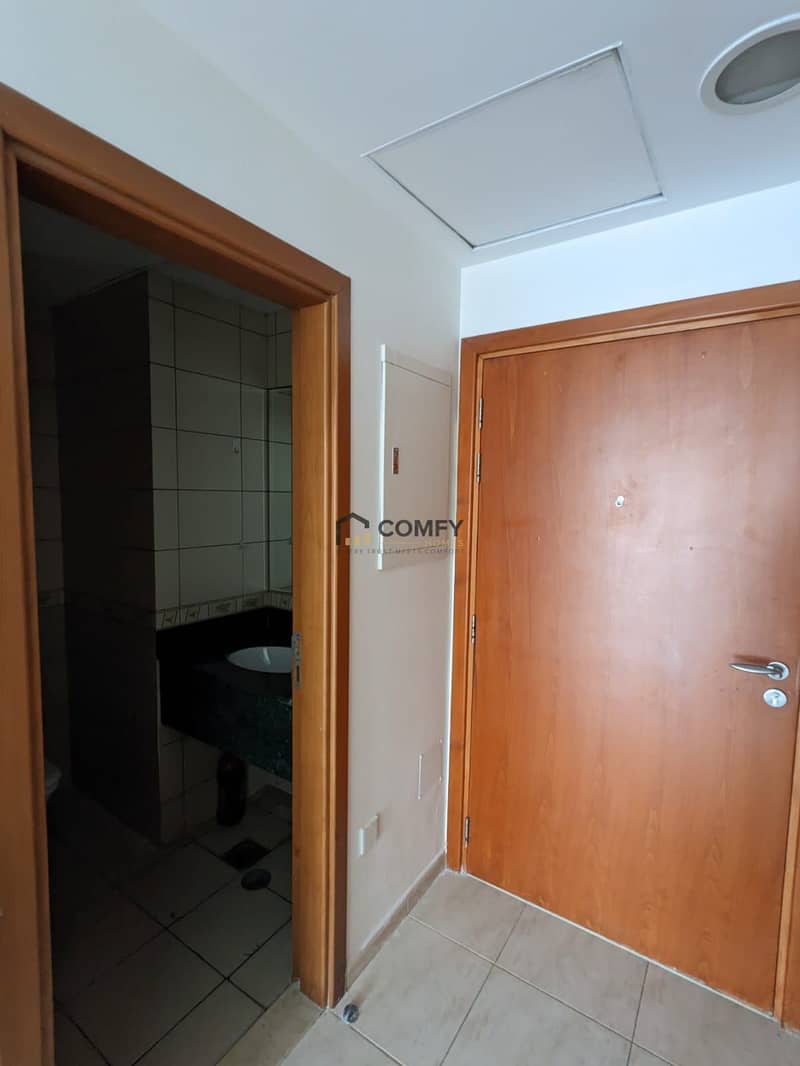 8 d182eb59-97d9-426a-bed9-863564dbdde7. jpeg