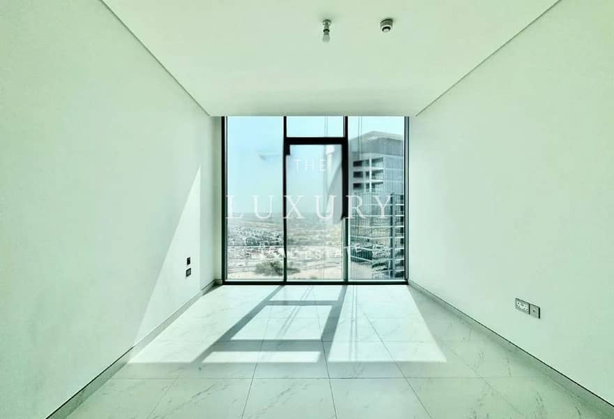 8 Ready_to_move_I_Lagoon_View_I_High_floor-13. jpg