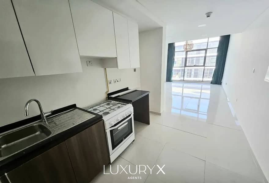 High Floor | Great Views | Modern Studio High Floor | Great Views | Modern Studio