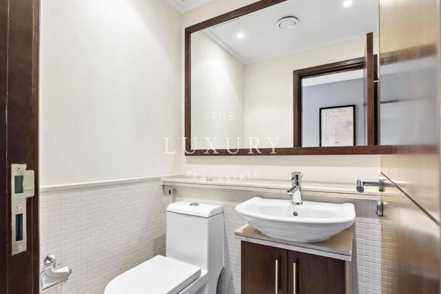 10 Fully_furnished_I_High_floor_I_Large_Terrace-6. jpg