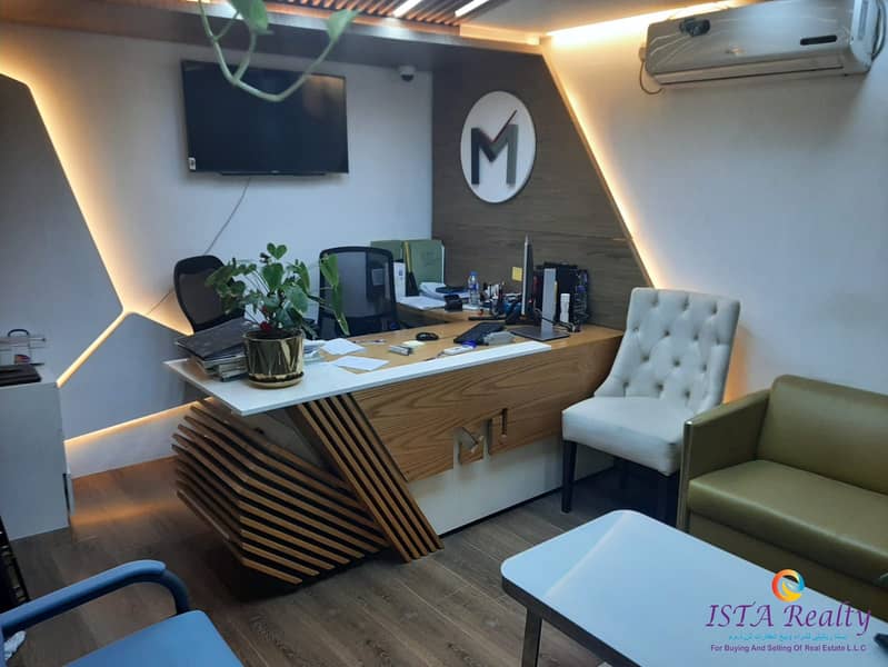 9 OFFICE 01-1. jpeg