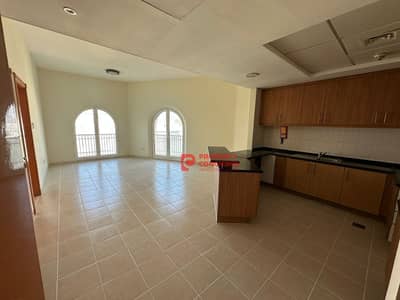 Vacant | Mogul Cluster| Multiple Options Available