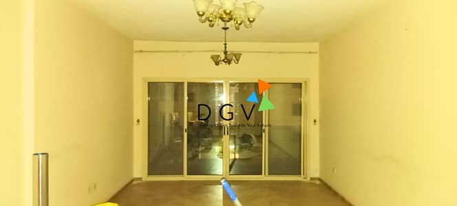 SPACIOUS 3-BR APARTMENT | READY TO MOVE | PRIME LOCATION |