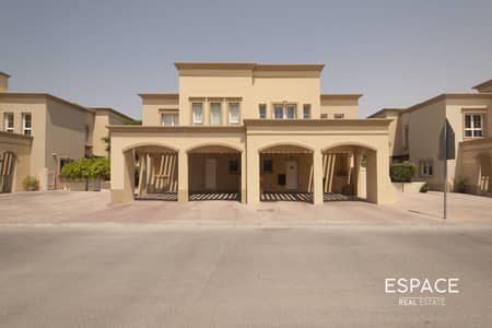فیلا 3 غرف نوم للايجار في الينابيع، دبي - فیلا في الينابيع 14،الينابيع 3 غرف 295000 درهم - 12988641