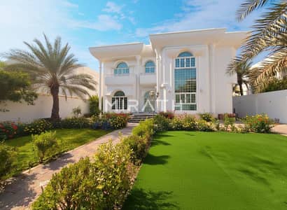 فیلا 5 غرف نوم للايجار في جميرا، دبي - IMG-20251006-WA0015. jpg
