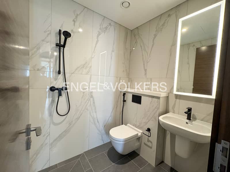 Vacant | High Floor | Huge Layout Unit - Image 13