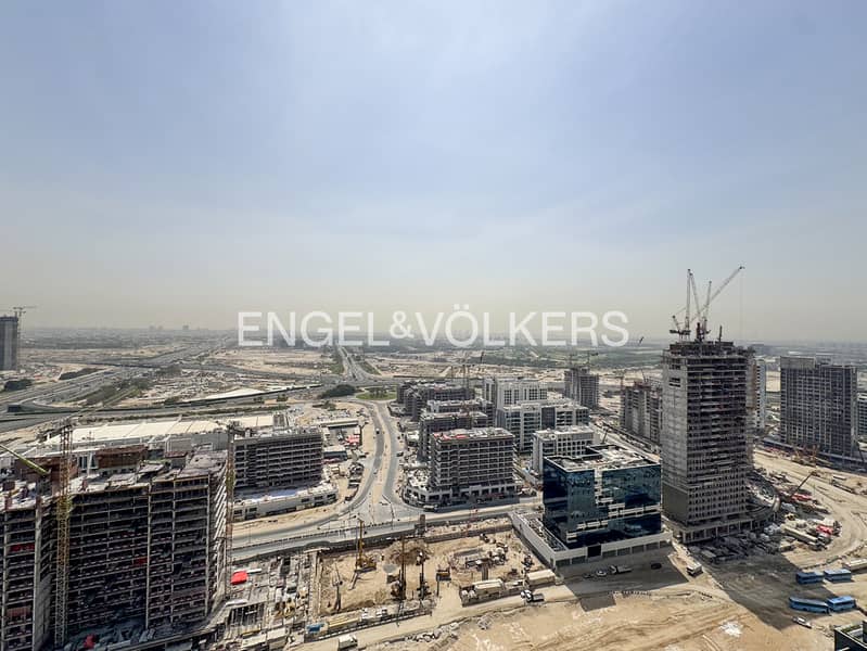 Vacant | High Floor | Huge Layout Unit - Image 15