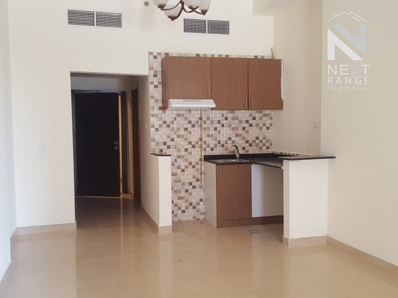 3 studio_interior_02-1024x768. jpg