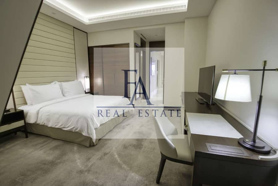 18 Skyview penthouse_page-0014. jpg