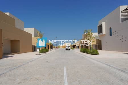 4 Bedroom Villa for Rent in Al Jurf, Abu Dhabi - Single Row | Modern 4BR with Maids | Ready To Move