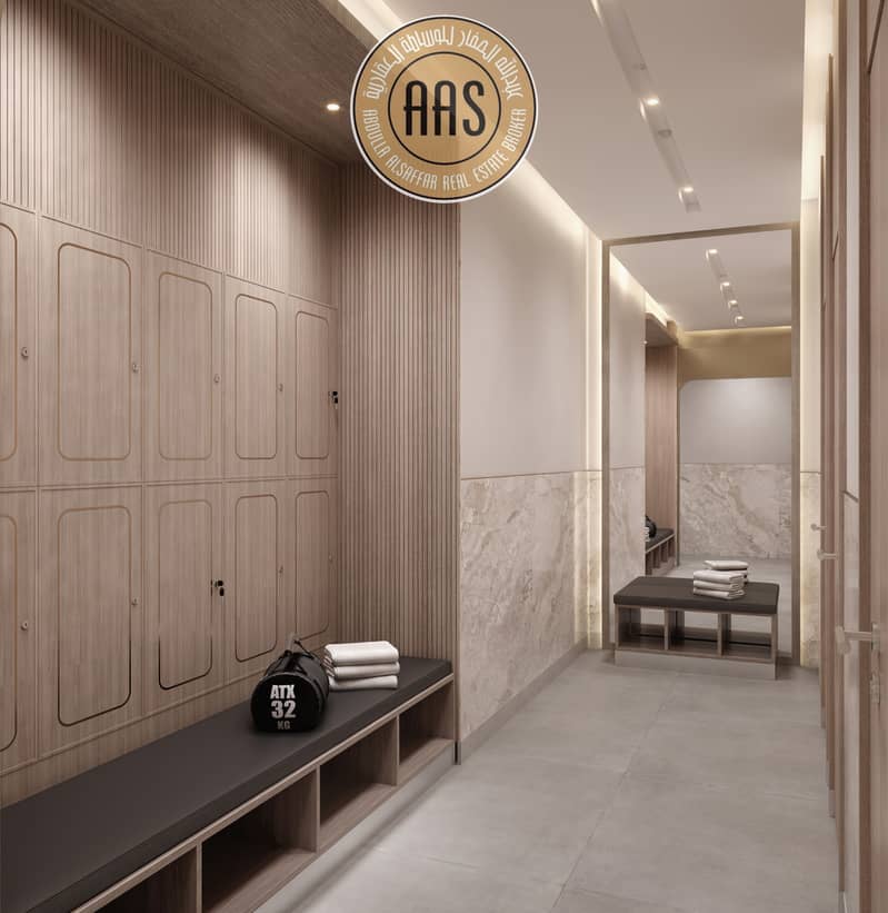 12 CHANGING ROOM_VIEW 2. jpg