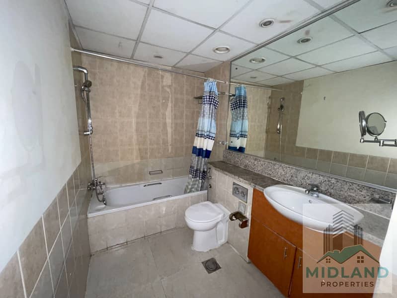 Nice & Huge | Pool Facing | Rented | 1 Bedroom | Greens - Image 6