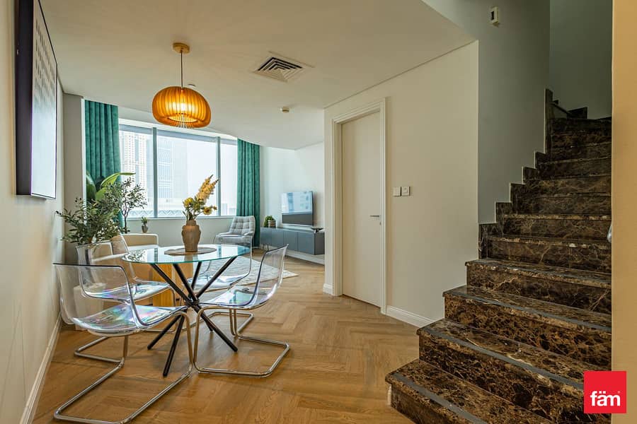 Vacant | Duplex | Fully Upgraded & Furnished.