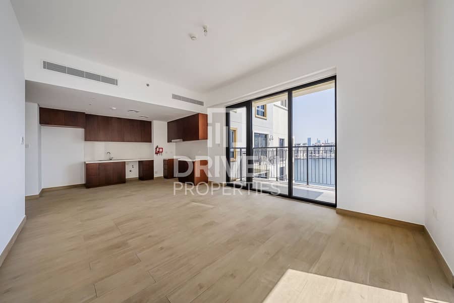 Full Sea and Skyline Views | Large Layout