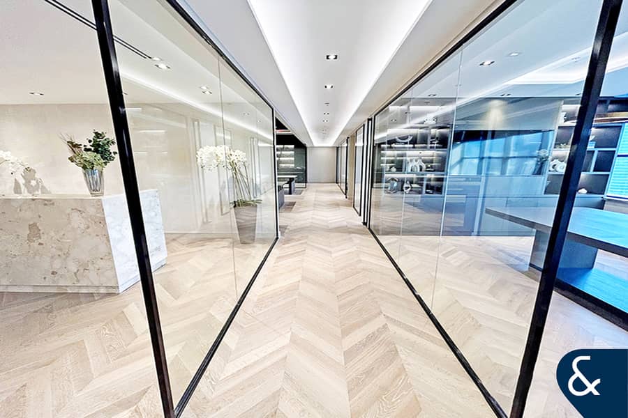 Executive | Ultra-luxury | Iconic Views