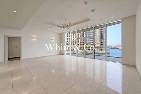 2 Bedroom Apartment for Rent in Palm Jumeirah, Dubai - Upgraded Unit | Sea Views | Beach Access
