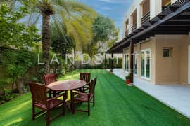 فیلا في ھتان 1،ھتان،البحيرات 5 غرف 650000 درهم - 12507923