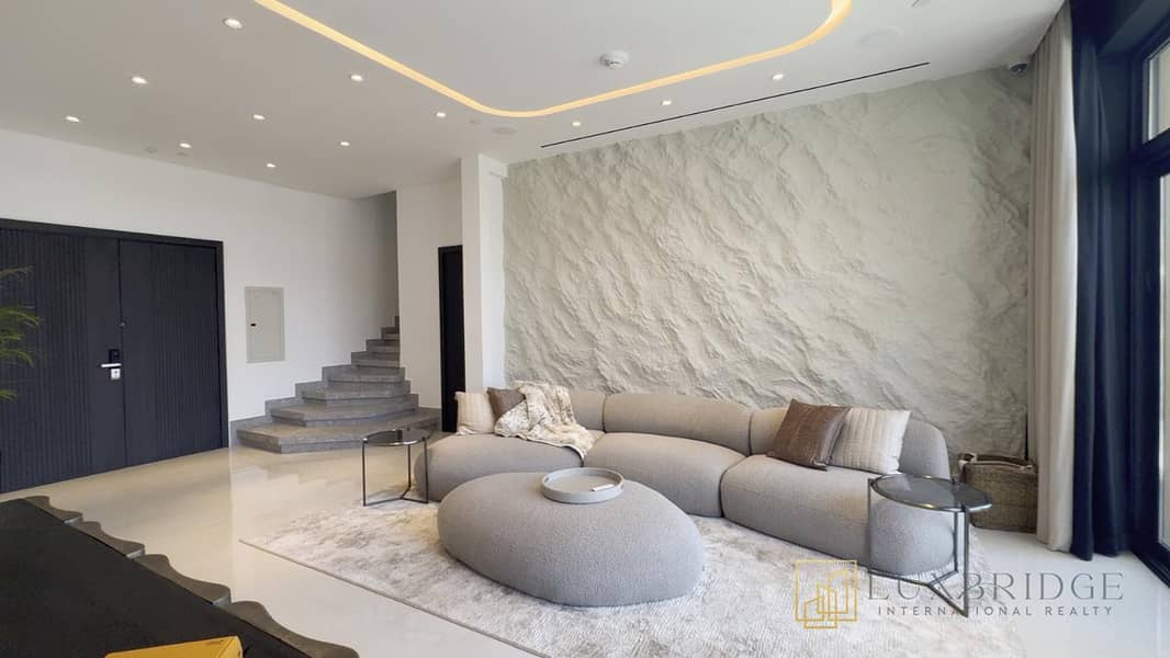 High End Upgrades | Furnished | Full Sea View High End Upgrades | Furnished | Full Sea View