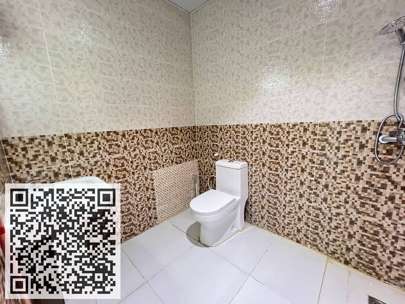 10 2e737bb7-7560-4f45-821c-315bc73f5262. jpg