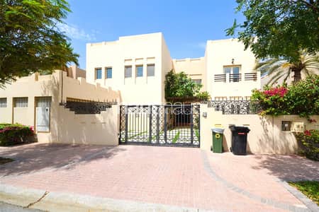 6 Bedroom Townhouse for Rent in The Meadows, Dubai - Rare Hattan Home | Popular Layout | Available Dec
