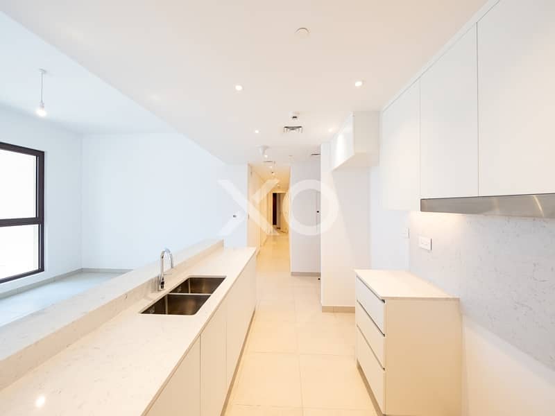 Prime location | Burj Al arab | Low floor - Image 9