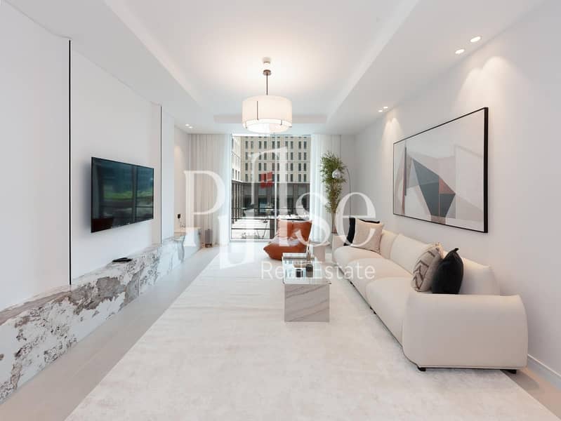 Luxury 2BR | Upgraded & Furnished | Courtyard View