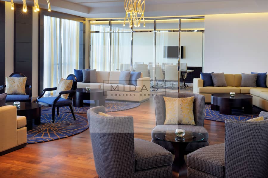 12 Executive Lounge 3. JPG