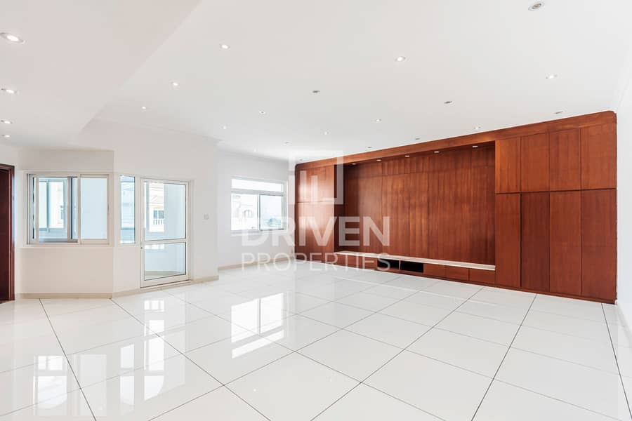 Upgraded with Maids Room | Vacant | Golf View