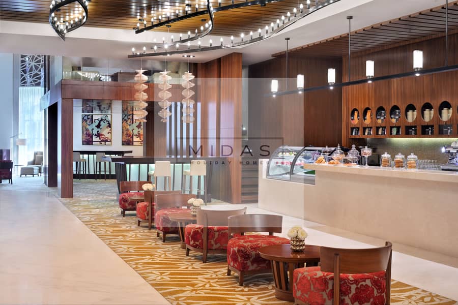32 Lobby Lounge. JPG