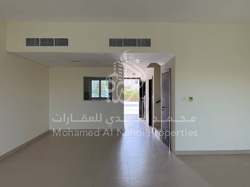 13 c5daa4bd-0e10-4d6a-ac41-094f0d48286e. jpg