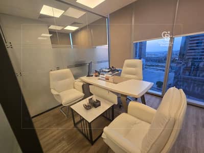 Office for Rent in Business Bay, Dubai - Corner Unit | Bright & Open | Sea View | Furnished