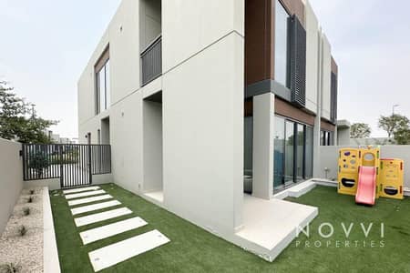 4 Bedroom Townhouse for Rent in Dubailand, Dubai - Multiple Units | Bright | Prime Location
