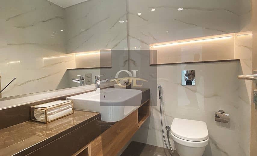 6 bathrooms-1. jpg